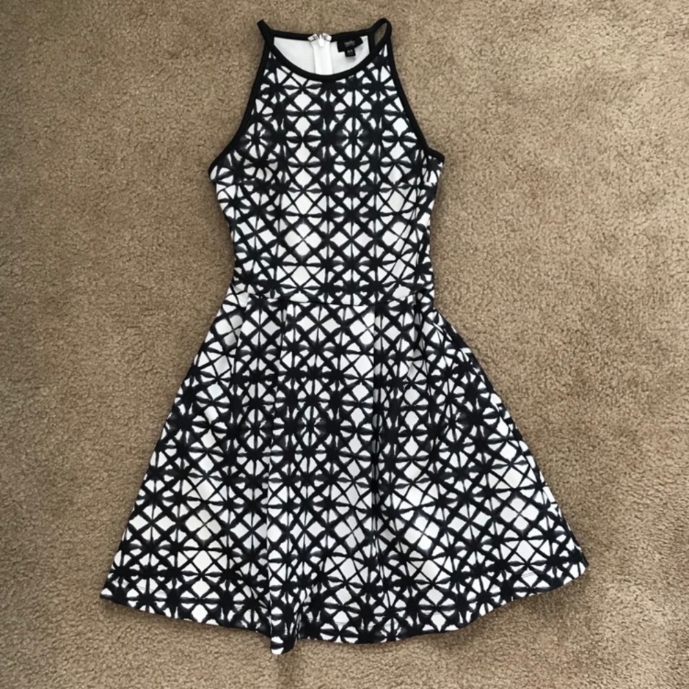 3X$12 Mossimo navy and white dress